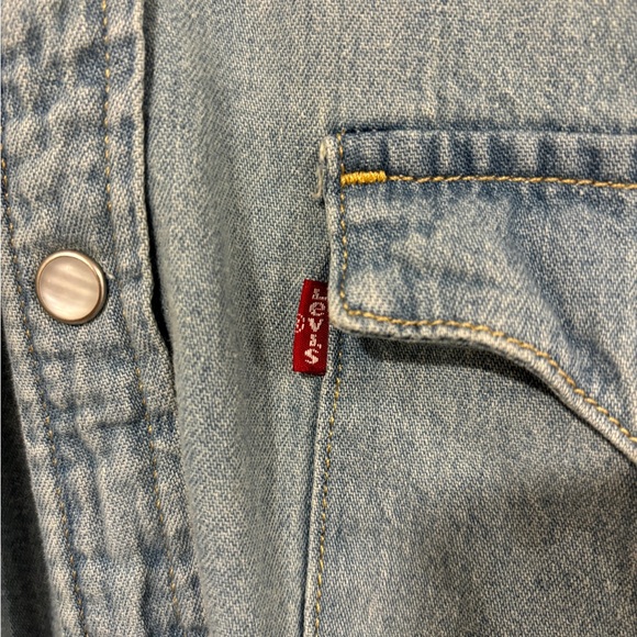 Levi’s Western Standard Fit Shirt (M) - Picture 2 of 3